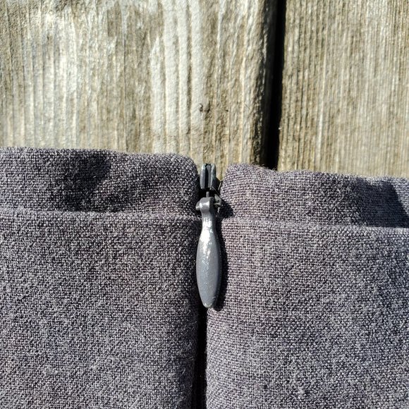 Cartise Dark Grey Mini Skirt with Large Bow Size 4 - Picture 6 of 6